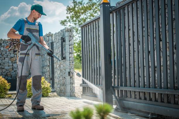 Best Pool Deck Cleaning  in Liberty, TX